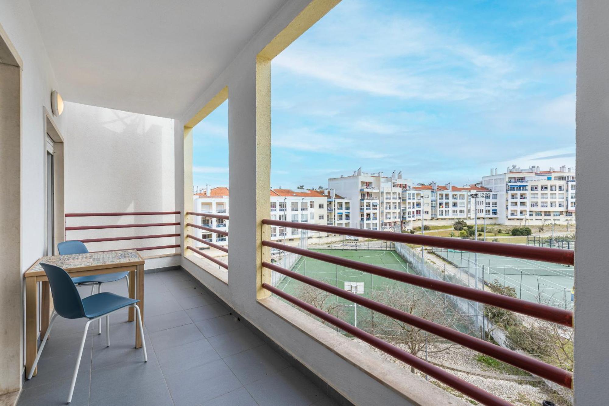 Sunny 2 Bdr Apartment By Lovelystay Charneca  Luaran gambar